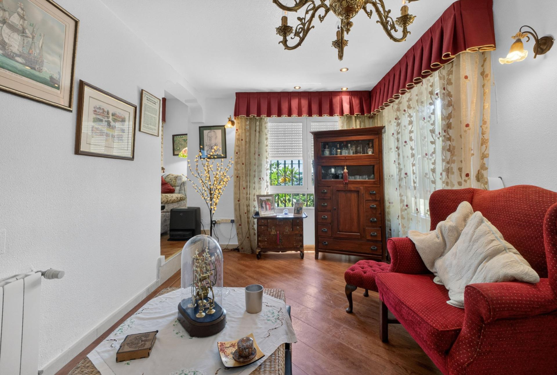 5-Bedroom Villa in Las Ramblas, Orihuela Costa - Image 12