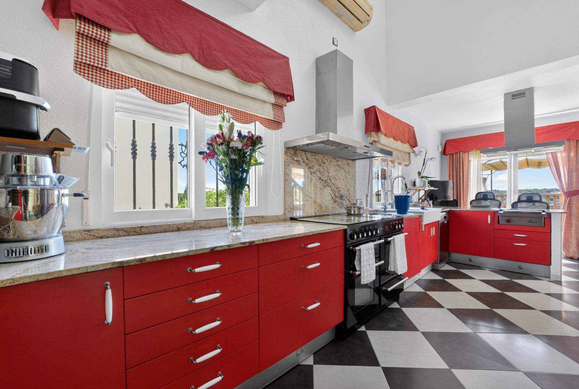 5-Bedroom Villa in Las Ramblas, Orihuela Costa - Image 13
