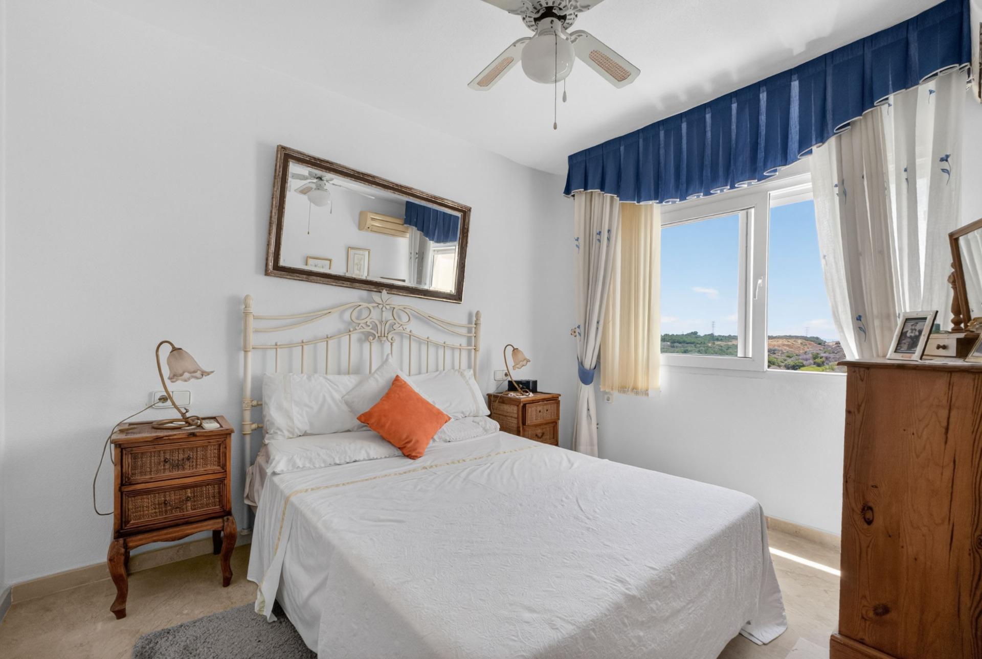 5-Bedroom Villa in Las Ramblas, Orihuela Costa - Image 20