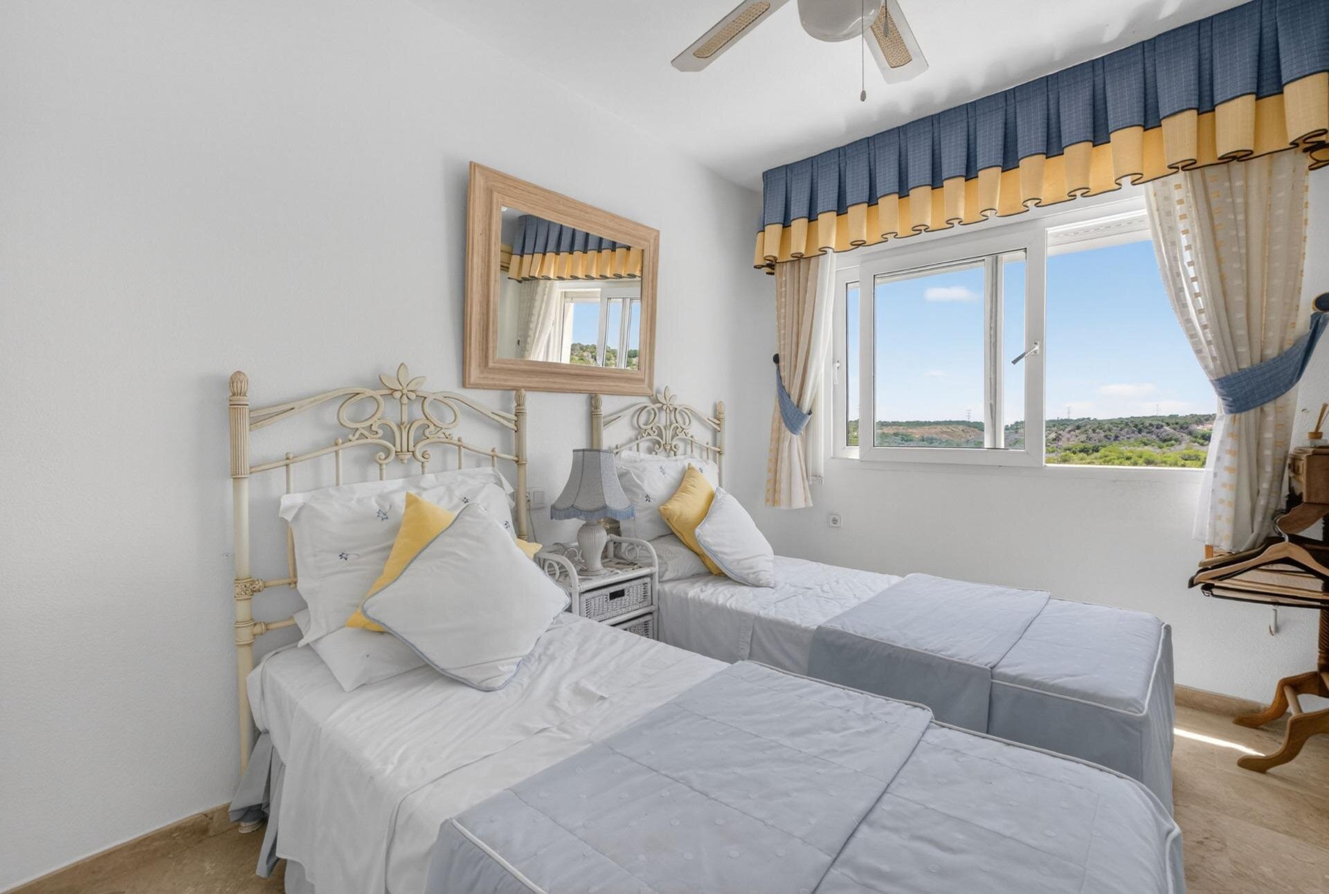 5-Bedroom Villa in Las Ramblas, Orihuela Costa - Image 25