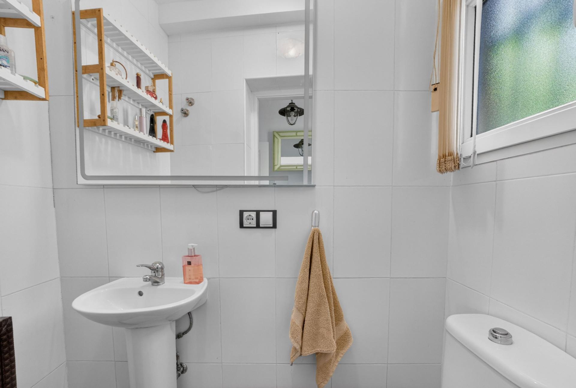 5-Bedroom Villa in Las Ramblas, Orihuela Costa - Image 33