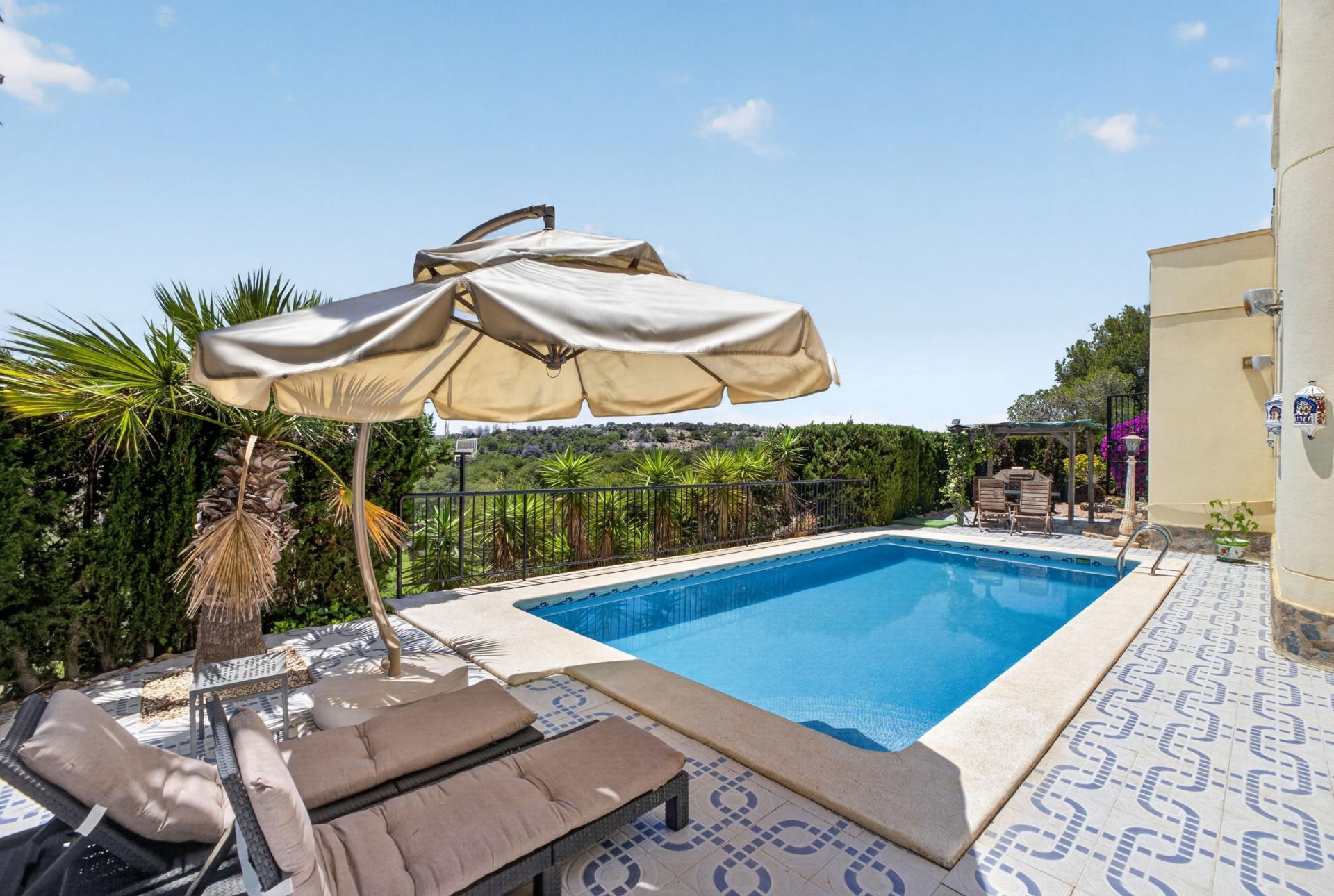 5-Bedroom Villa in Las Ramblas, Orihuela Costa - Image 37