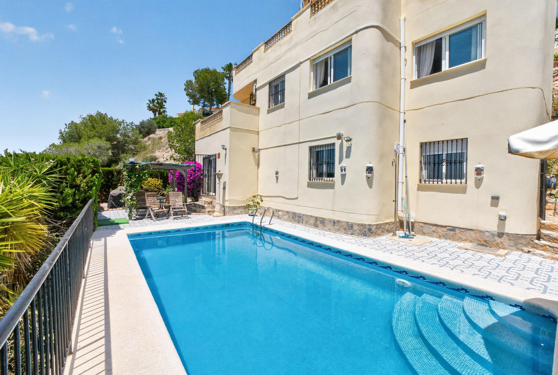 5-Bedroom Villa in Las Ramblas, Orihuela Costa - Image 39