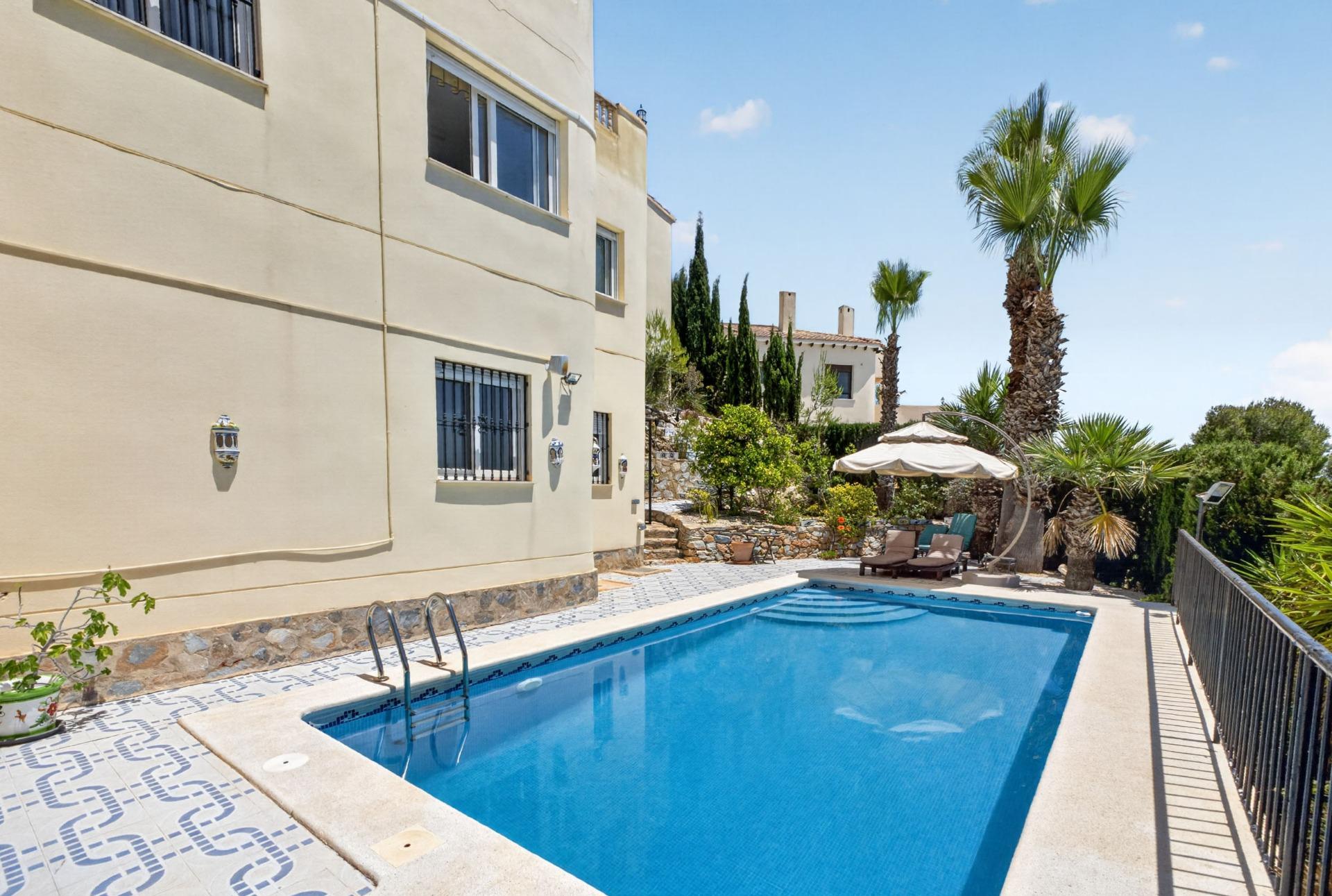 5-Bedroom Villa in Las Ramblas, Orihuela Costa - Image 40