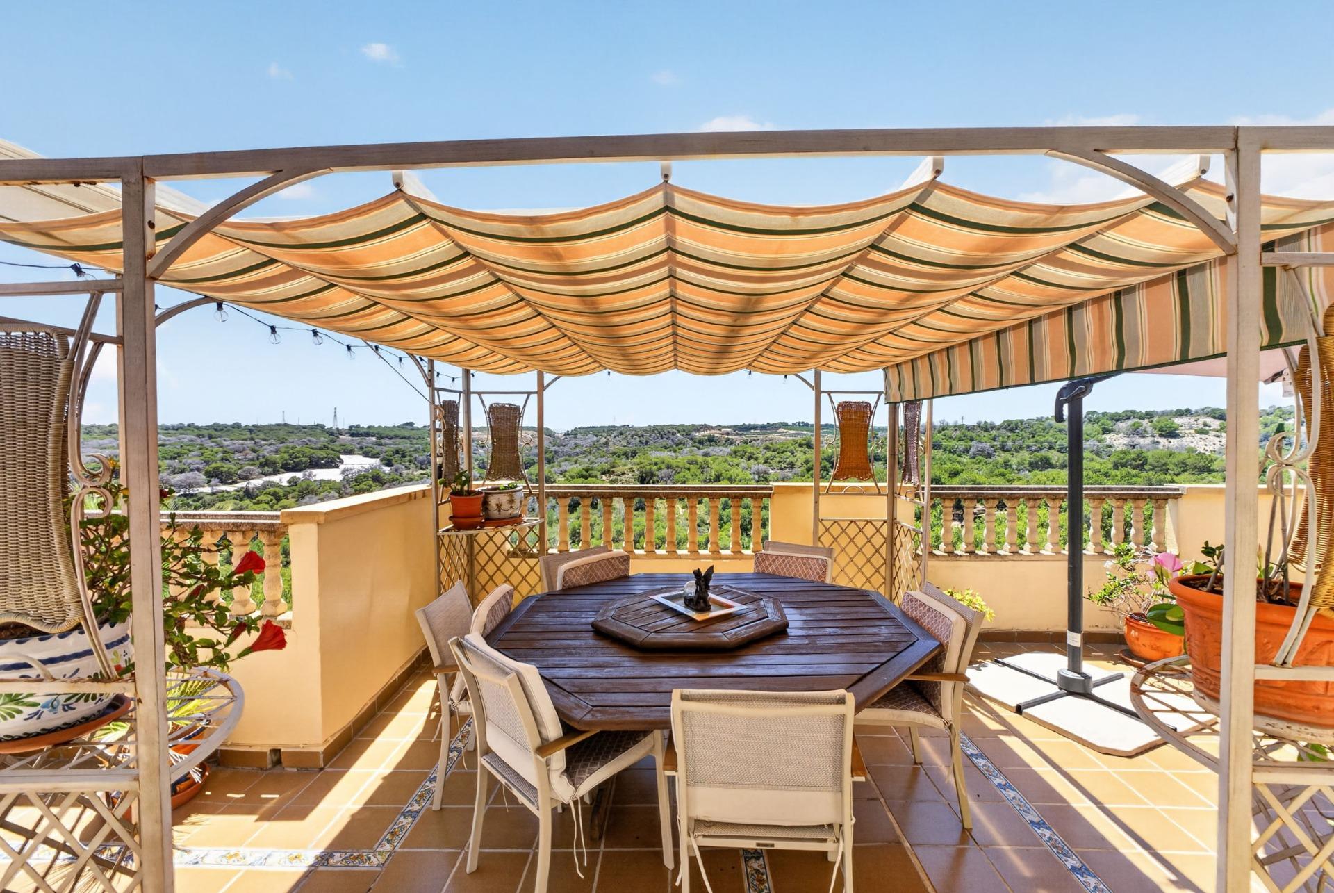 5-Bedroom Villa in Las Ramblas, Orihuela Costa - Image 42