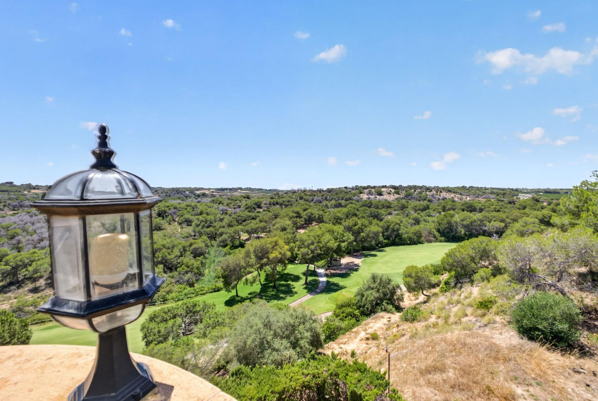 5-Bedroom Villa in Las Ramblas, Orihuela Costa - Image 43