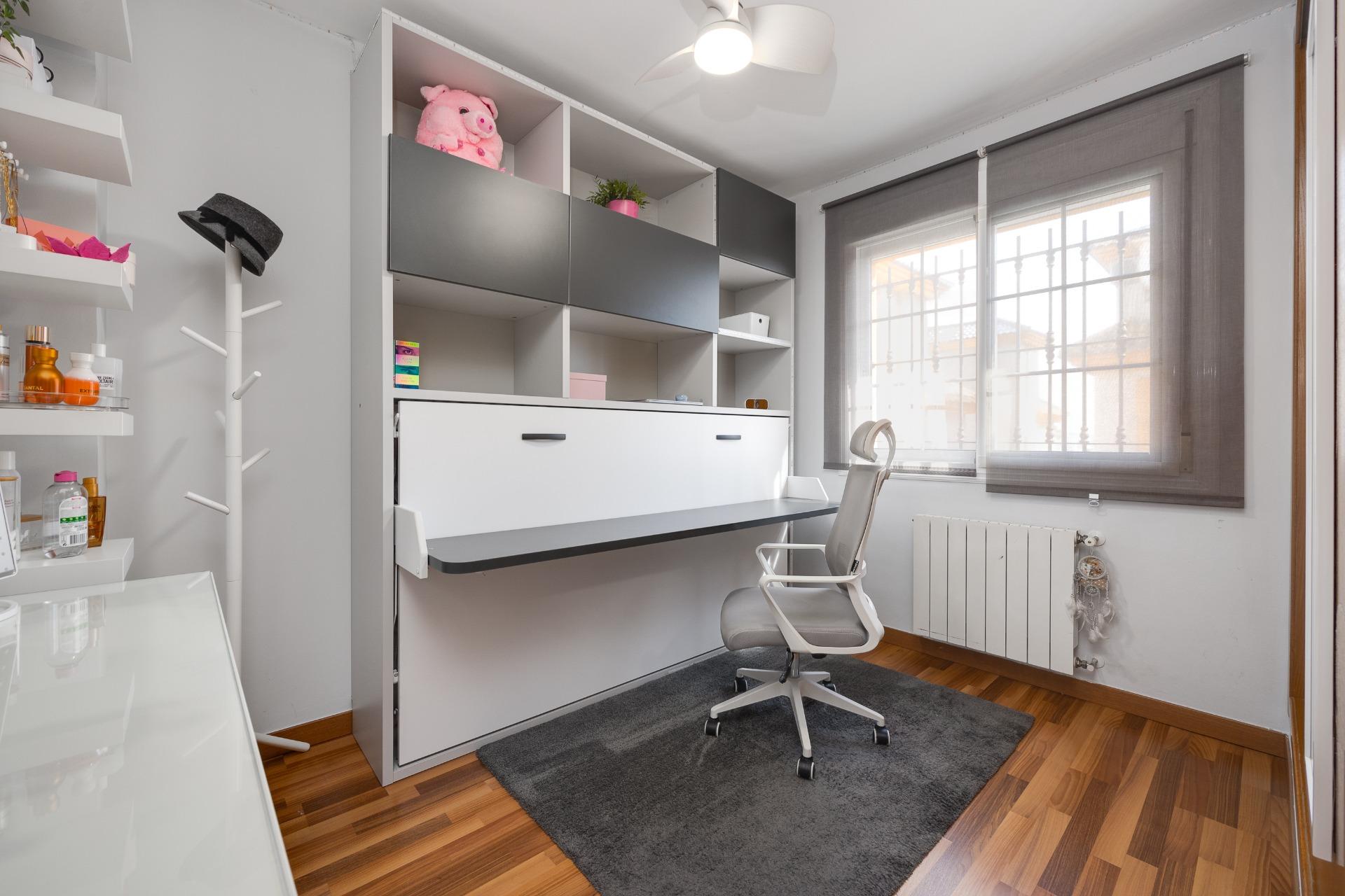 3-Bedroom Villa in Costa Blanca Sur, Los Montesinos - Image 43