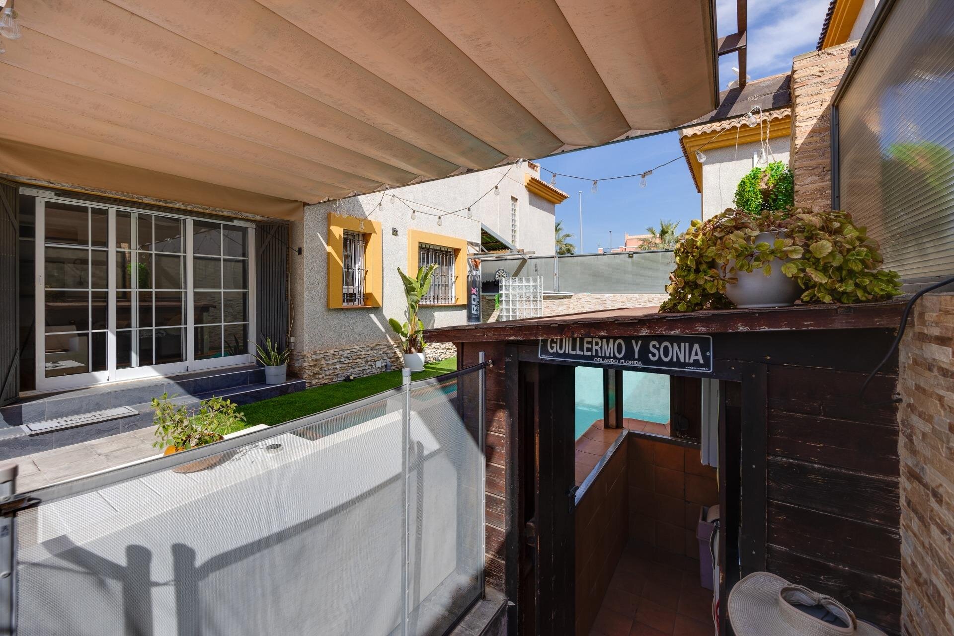 Villa met 3 Slaapkamers in Costa Blanca Sur, Los Montesinos - Image 7