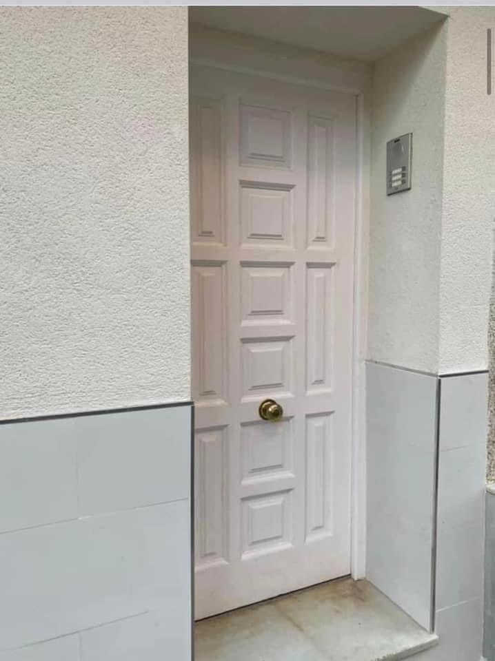 3-Bedroom Apartment in Lo Pagan - Image 3