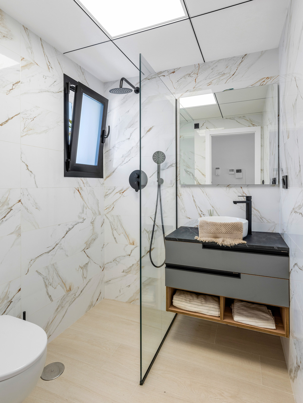 2-Bedroom Ground Floor Apartment in  Guardamar del Segura... - Image 9