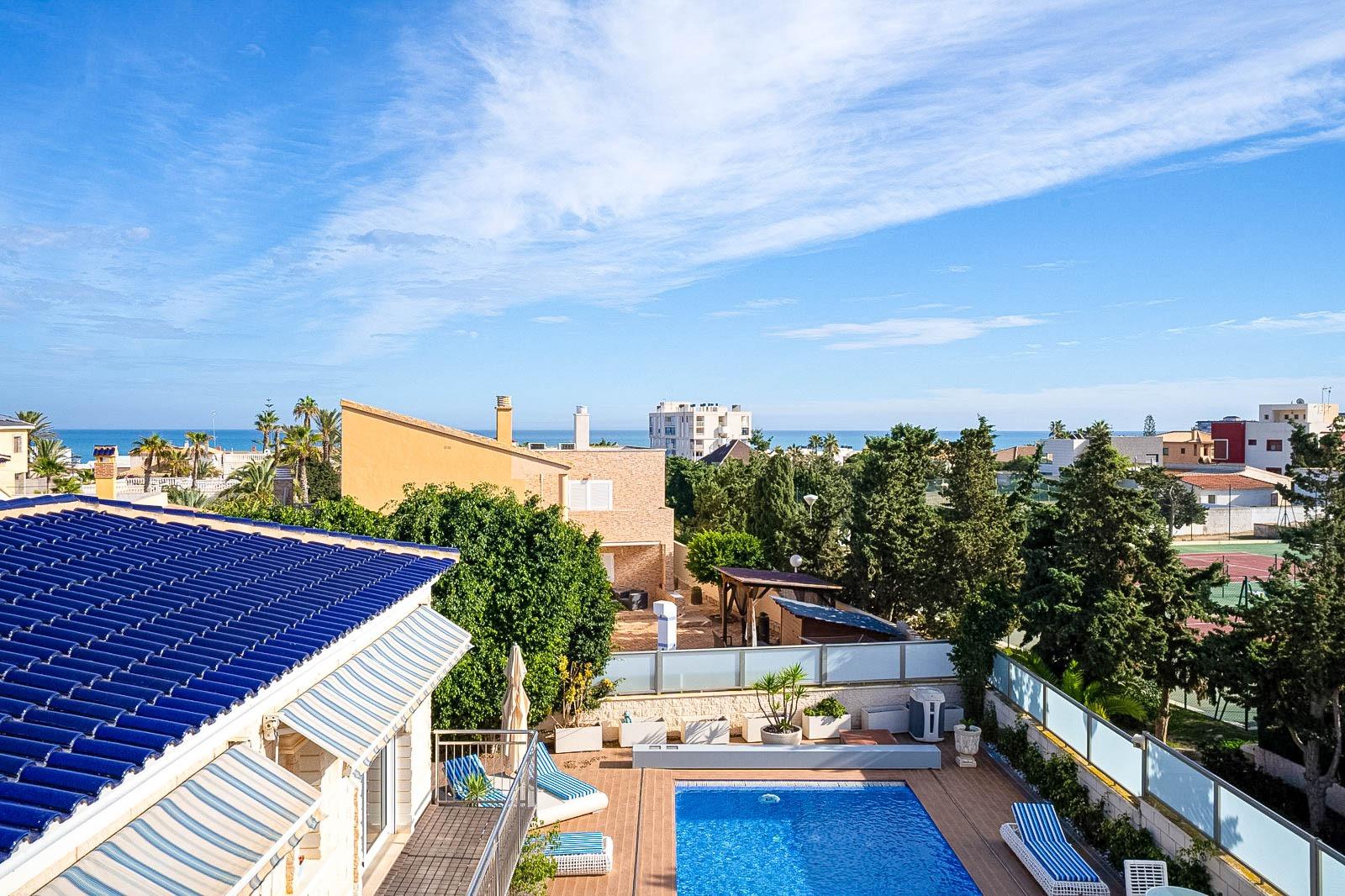 5-Bedroom Villa in La Mata, Torrevieja - Image 2