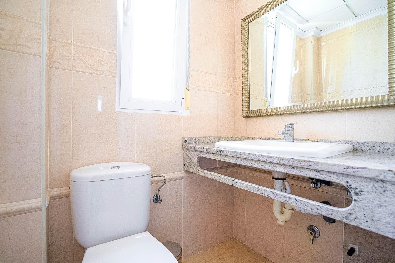 5-Bedroom Villa in La Mata, Torrevieja - Image 31
