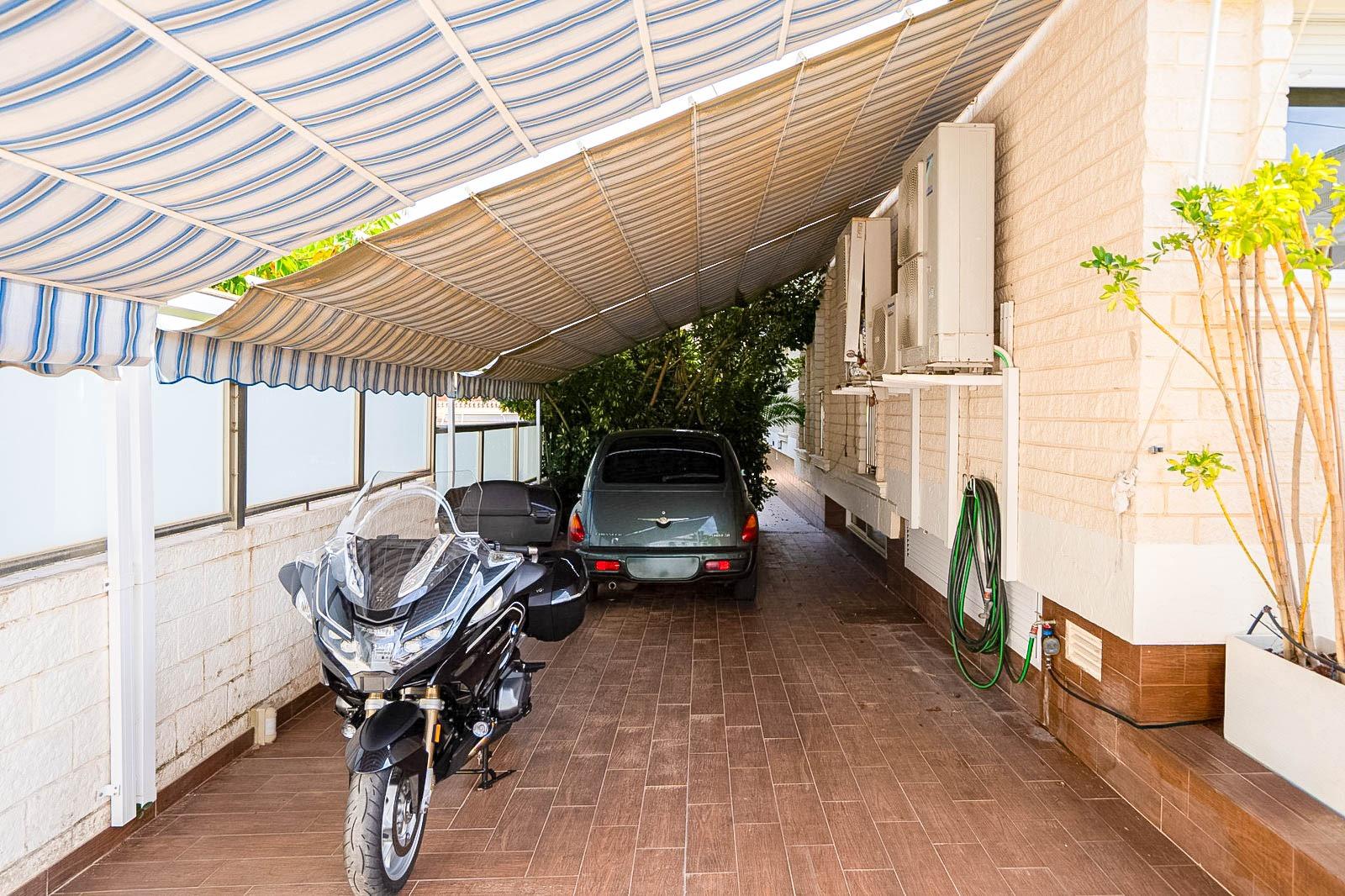 5-Bedroom Villa in La Mata, Torrevieja - Image 45
