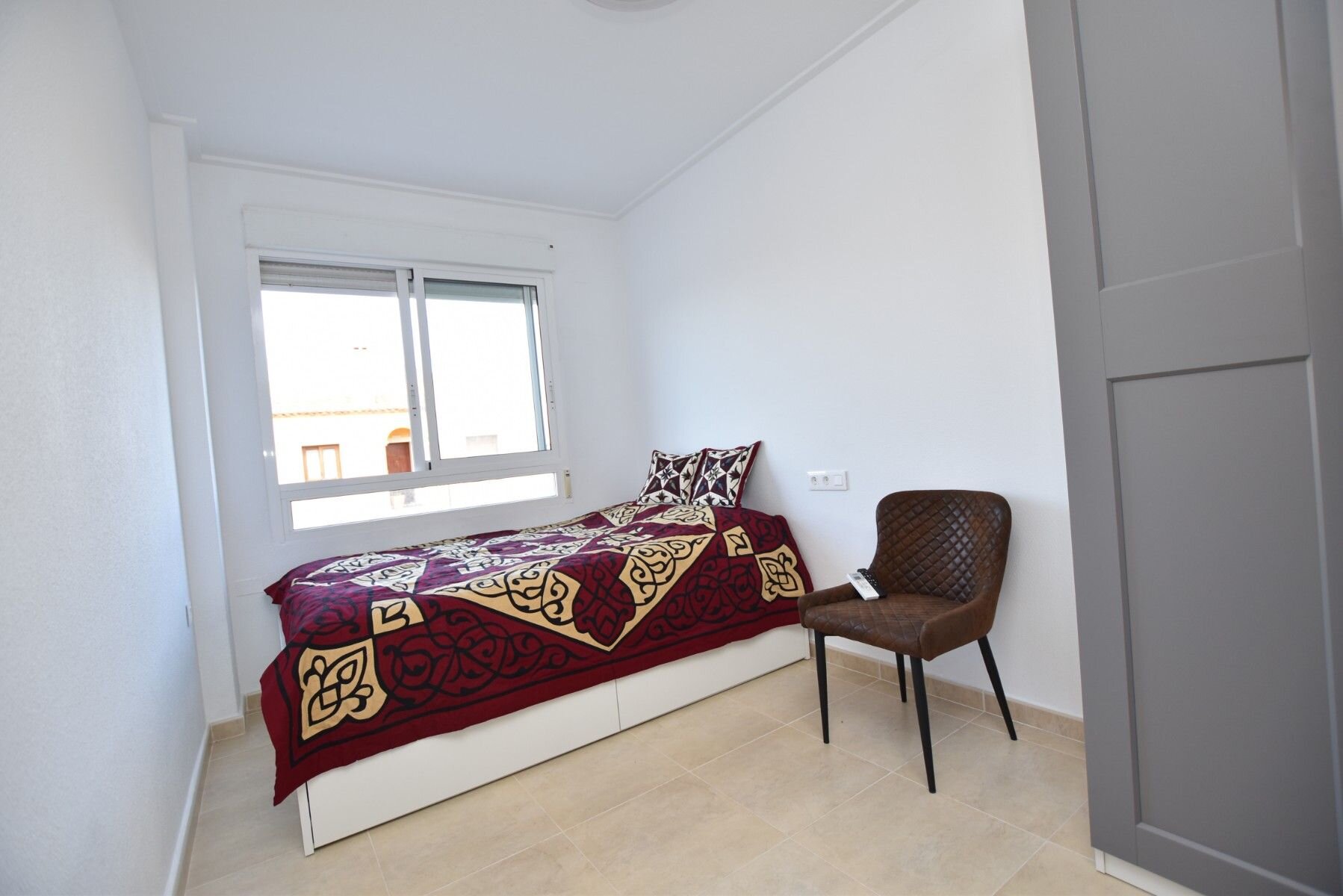 3-Bedroom Villa in Comunidad Valenciana, Algorfa - Image 16
