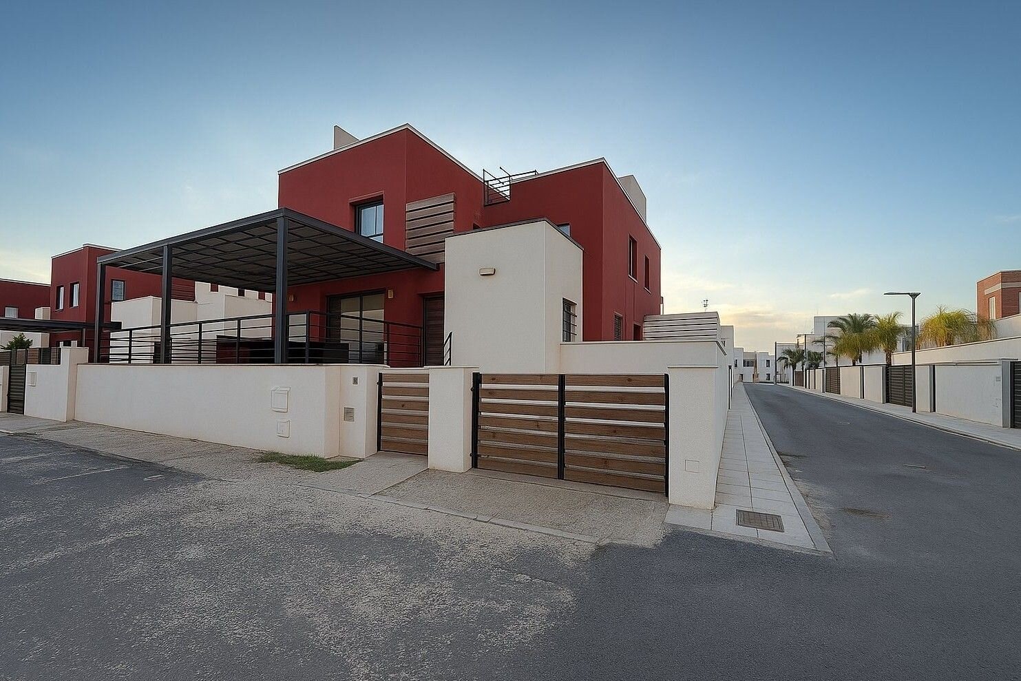 3-Bedroom Villa in Comunidad Valenciana, Algorfa - Image 2