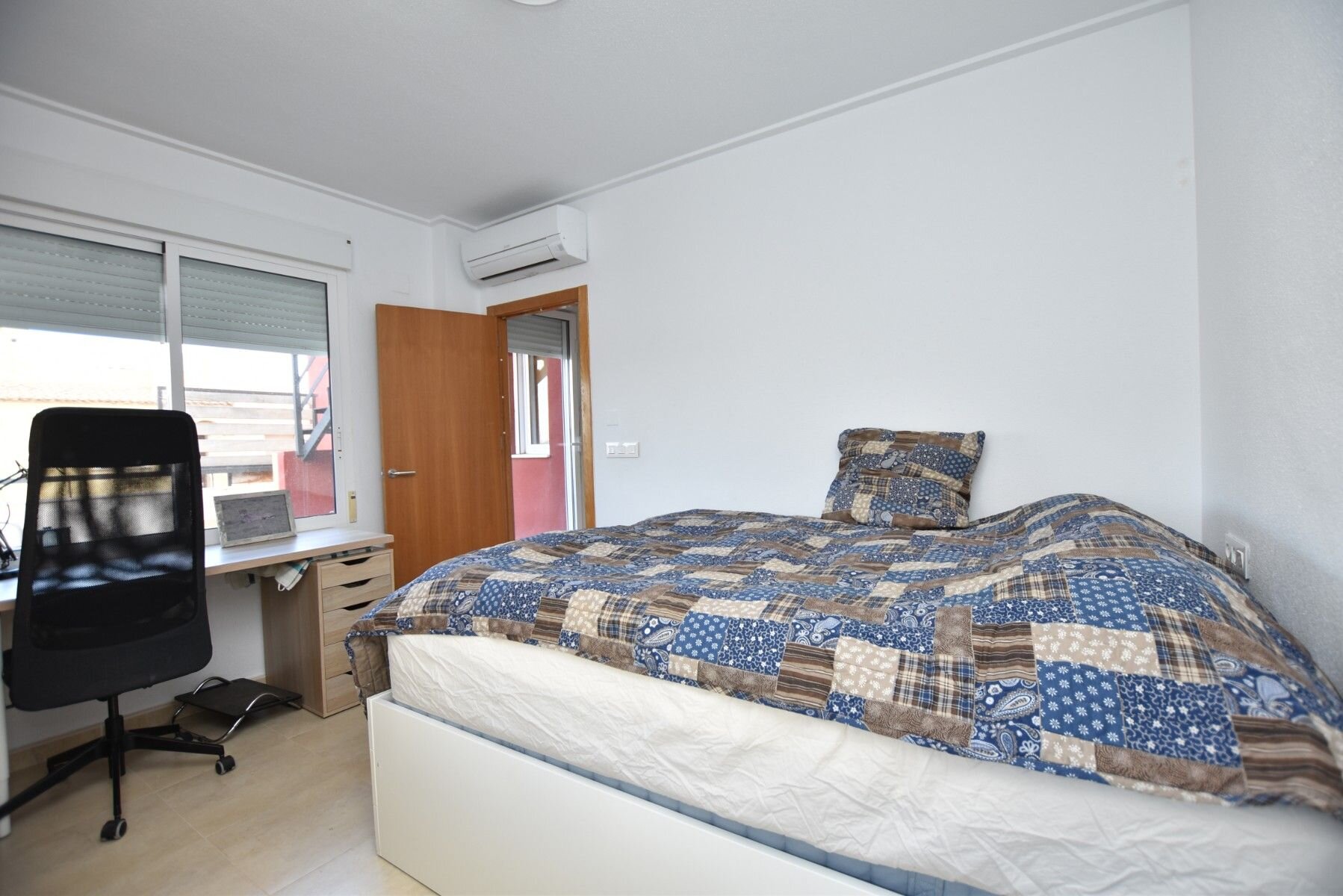 3-Bedroom Villa in Comunidad Valenciana, Algorfa - Image 20