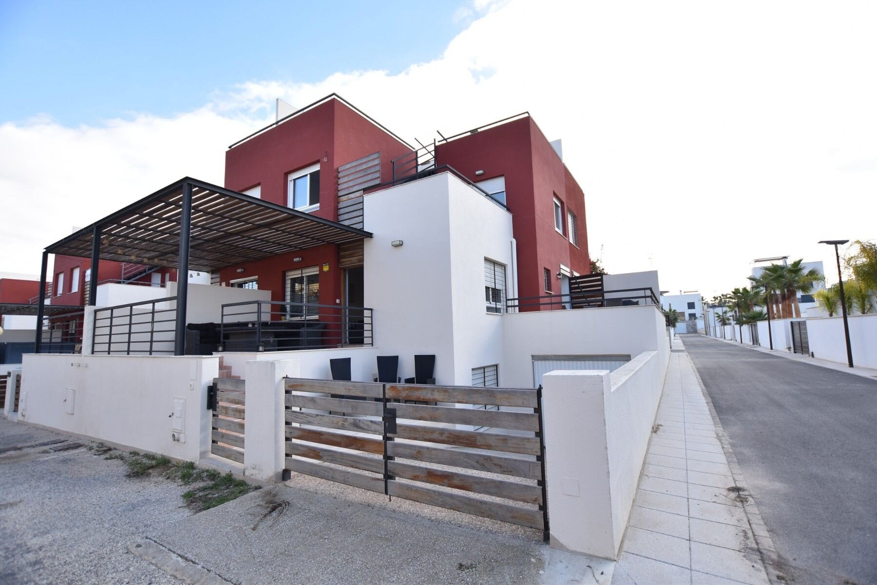 3-Bedroom Villa in Comunidad Valenciana, Algorfa - Image 44