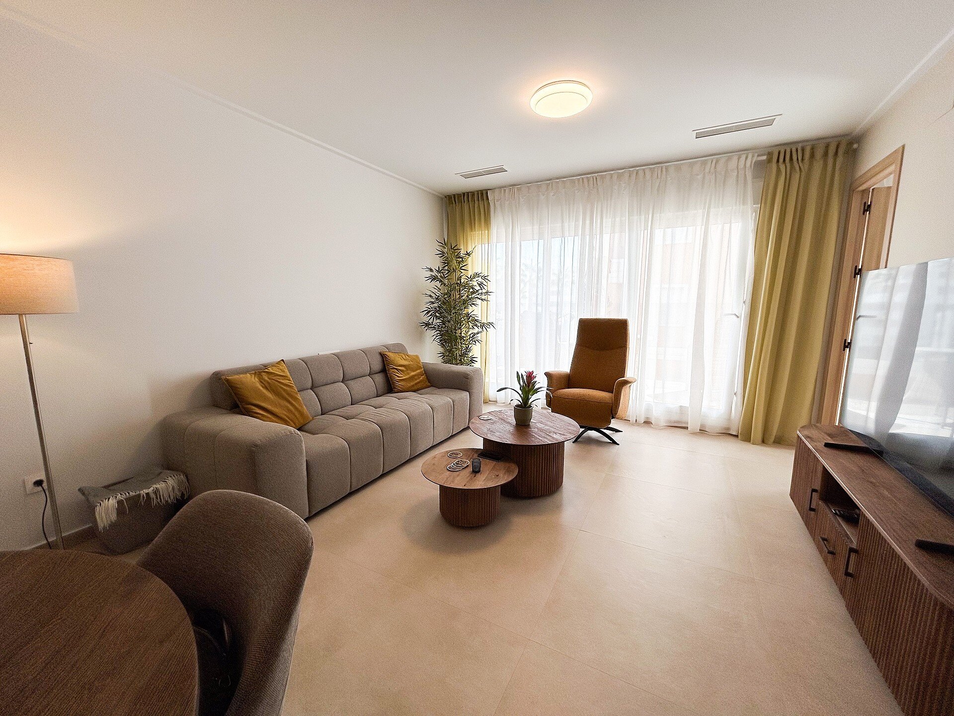 3-Bedroom Apartment in Guardamar del Segura - Image 13