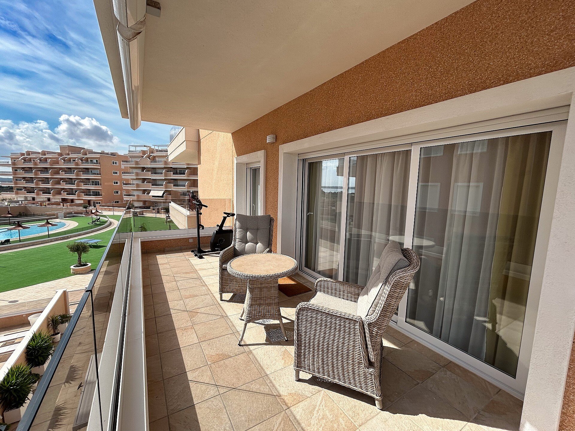 3-Bedroom Apartment in Guardamar del Segura - Image 17