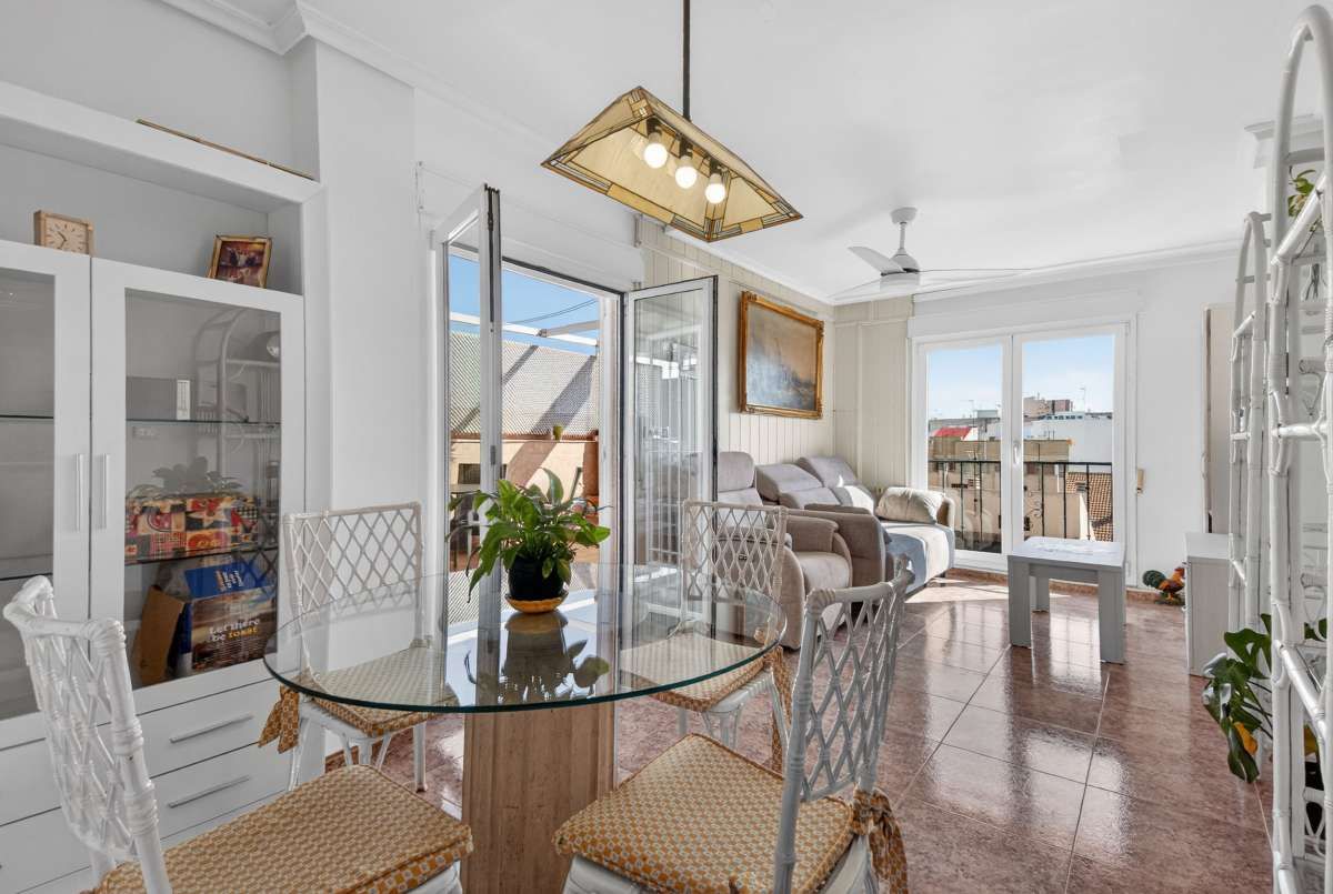 2-Bedroom Apartment in La Puntica, Lo Pagan - Image 2