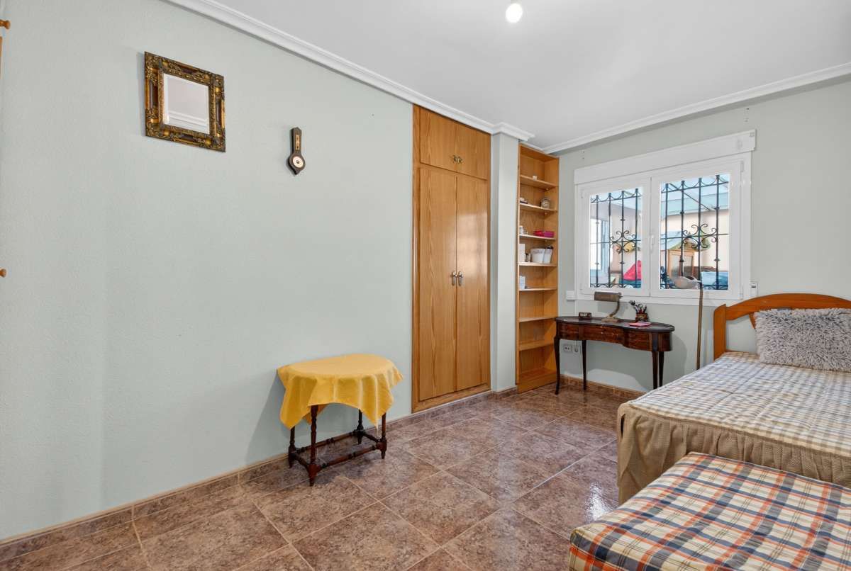 2-Bedroom Apartment in La Puntica, Lo Pagan - Image 21
