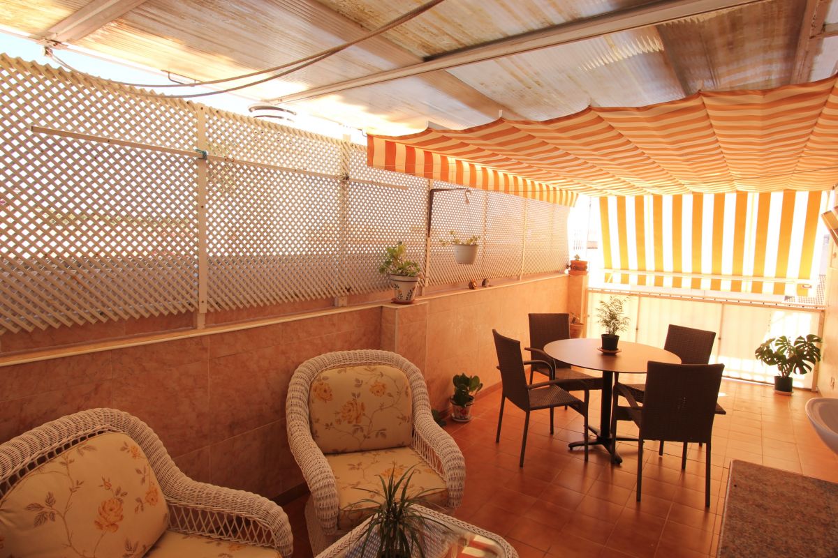 2-Bedroom Apartment in La Puntica, Lo Pagan - Image 25