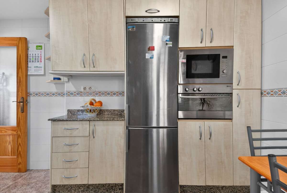 2-Bedroom Apartment in La Puntica, Lo Pagan - Image 9