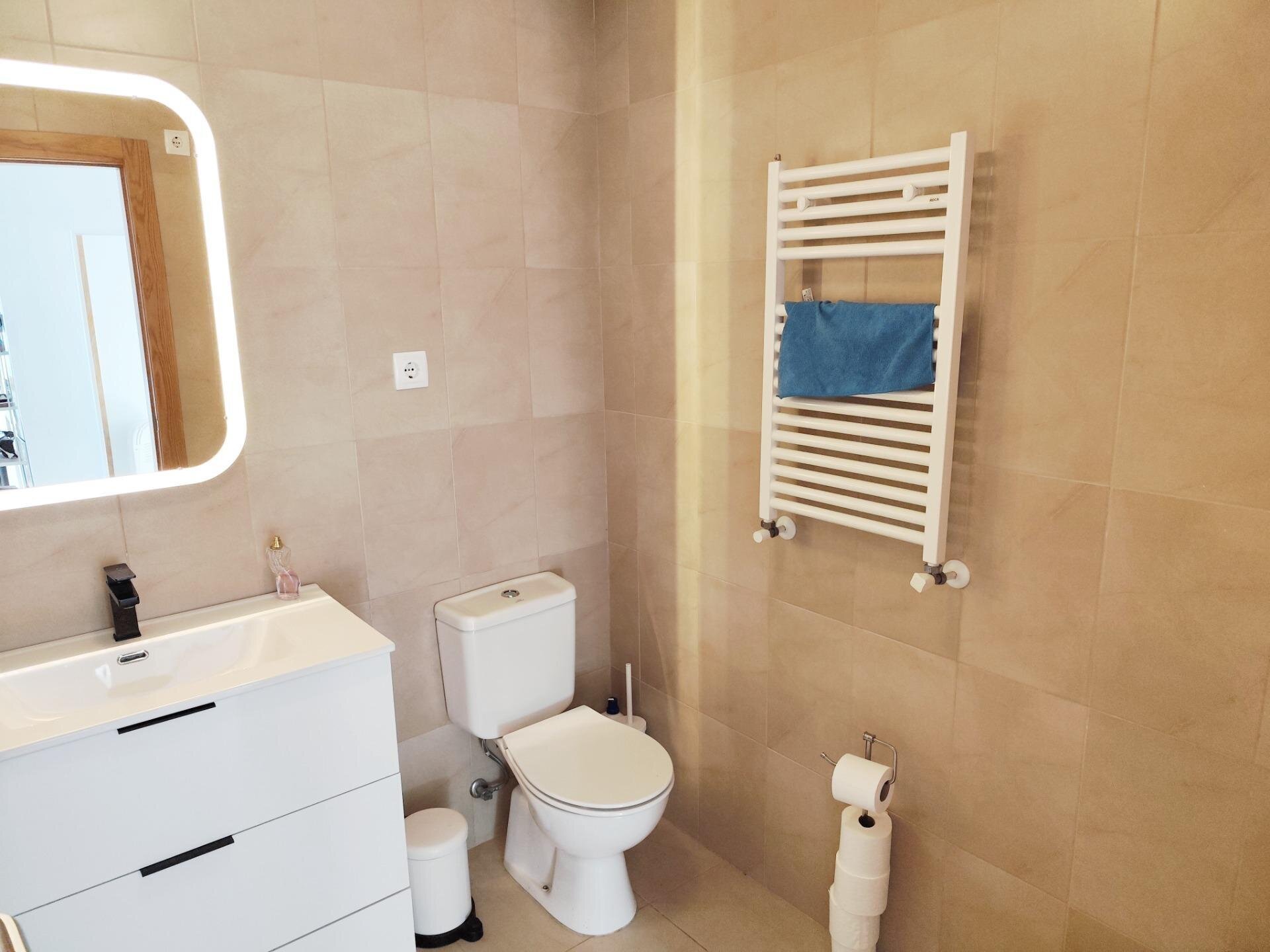 2-Bedroom Apartment in Roldán, Torre - Pacheco - Image 14