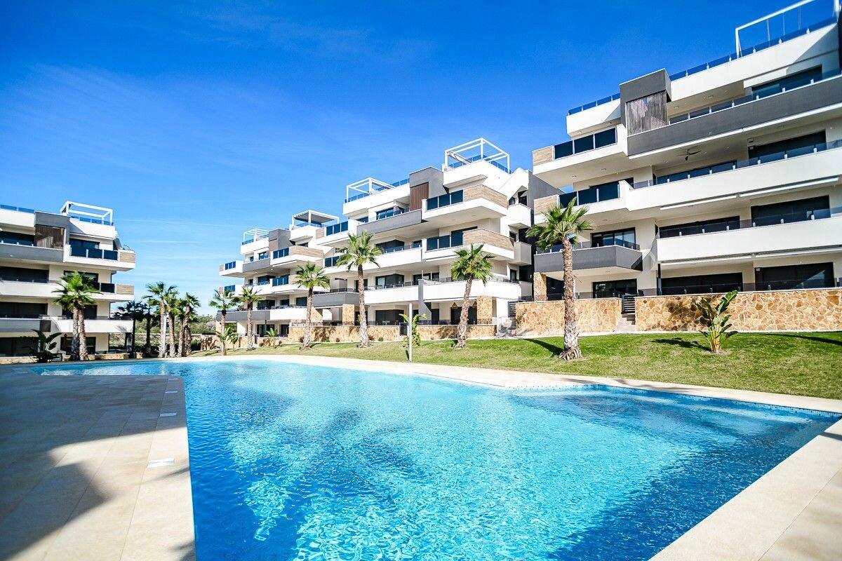 2-Bedroom Penthouse in Pau 26, Orihuela Costa - Image 1