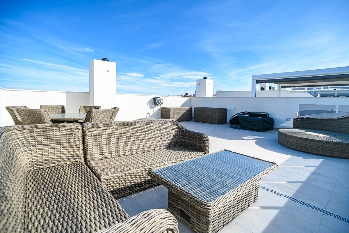 2-Bedroom Penthouse in Pau 26, Orihuela Costa - Image 24