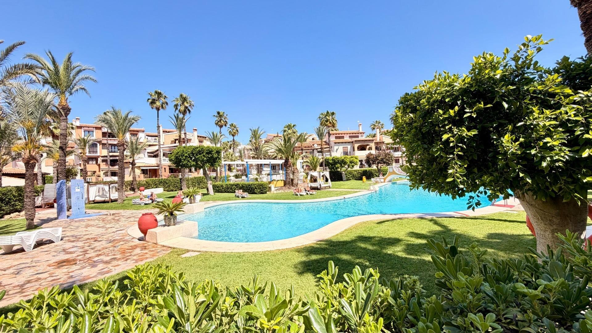 Mieszkanie z 3 Sypialniami w Los Frutales, Torrevieja - Image 45