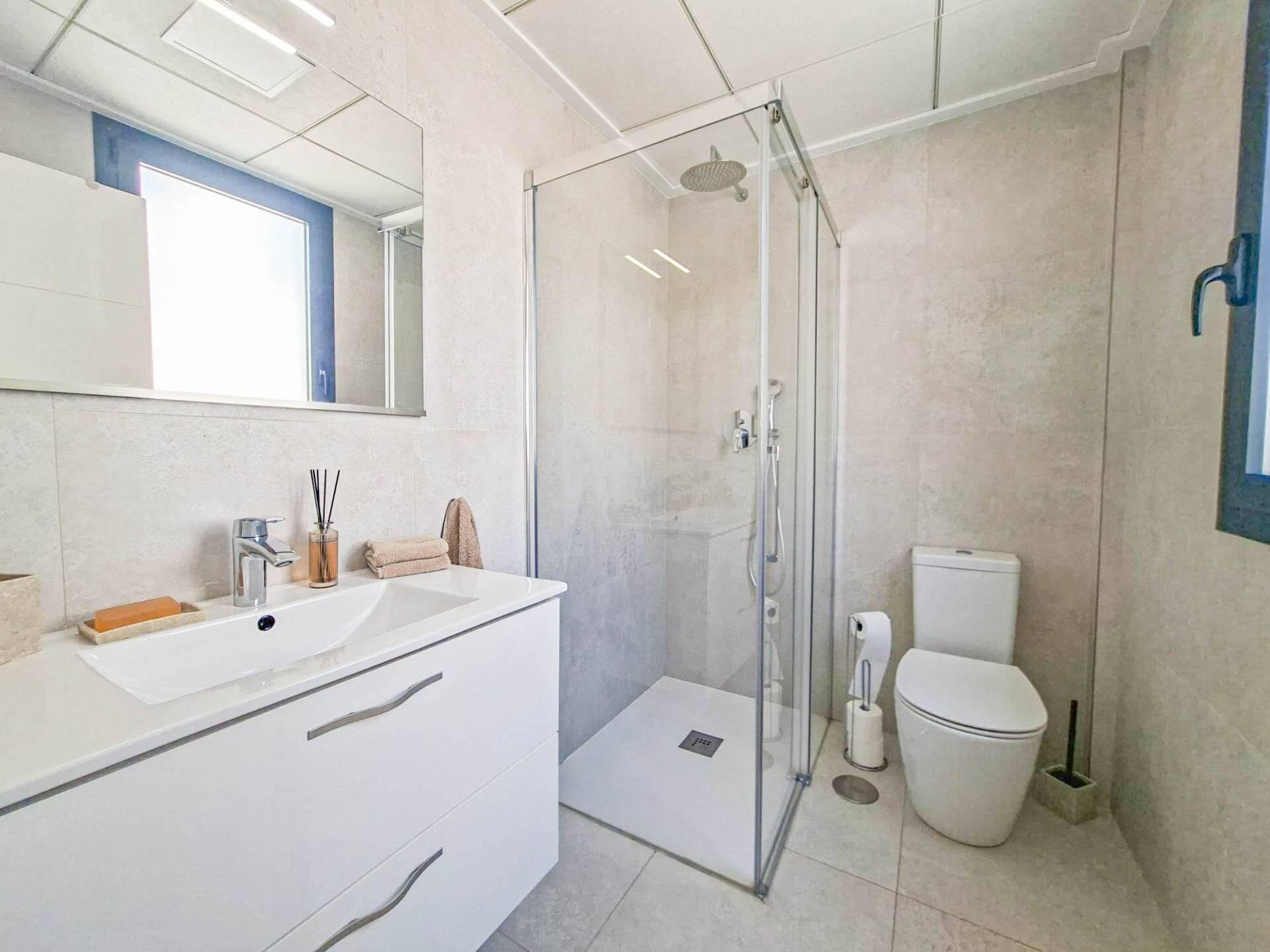3-Bedroom Villa in Pau 26, Orihuela Costa - Image 14