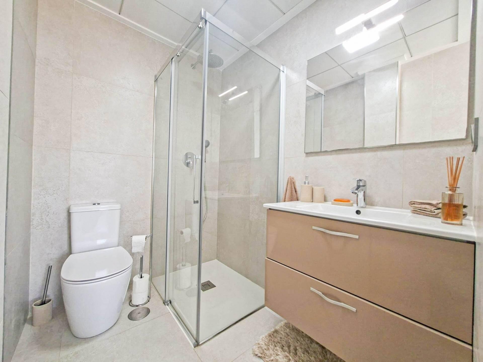 3-Bedroom Villa in Pau 26, Orihuela Costa - Image 18