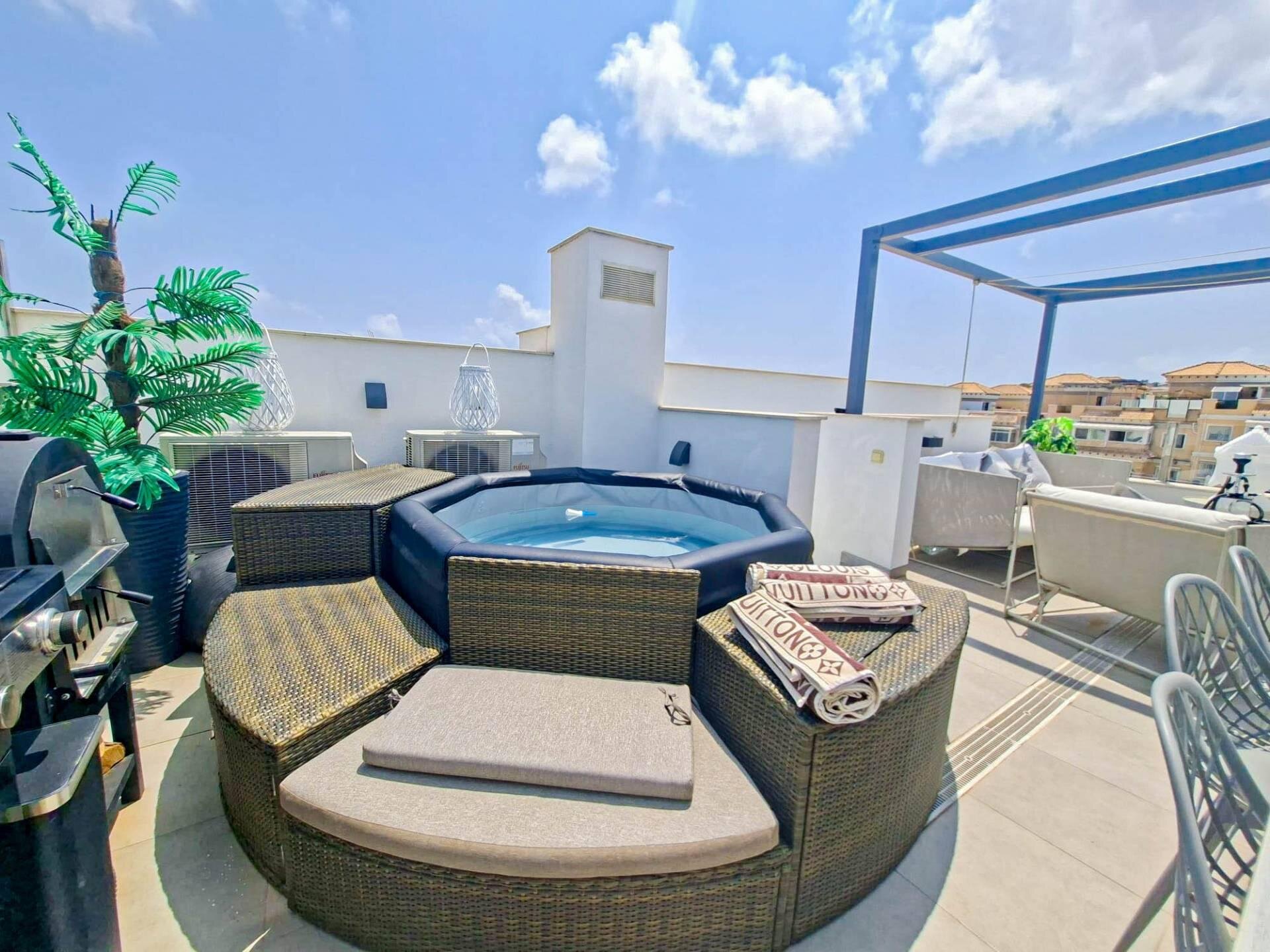 3-Bedroom Villa in Pau 26, Orihuela Costa - Image 24