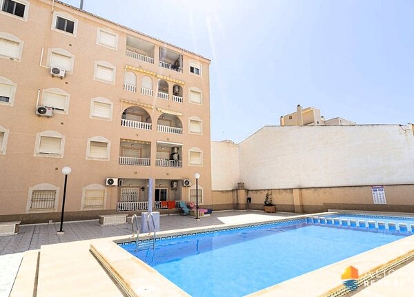 Ático de 2 Dormitorios en Centro, Torrevieja