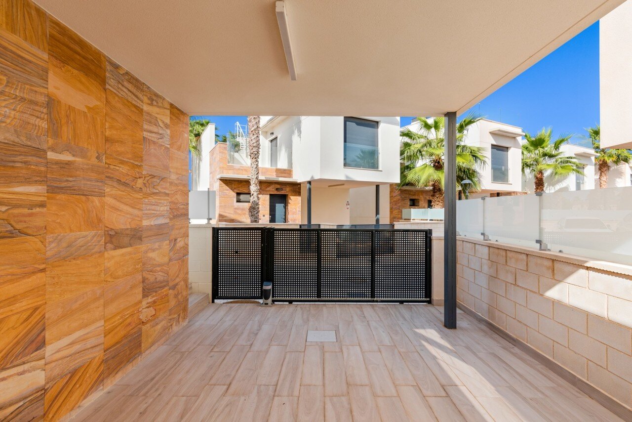 5-Bedroom Villa in Cabo Roig, Cabo Roig - Image 29