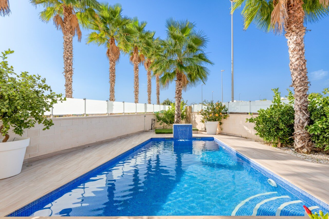 5-Bedroom Villa in Cabo Roig, Cabo Roig - Image 3