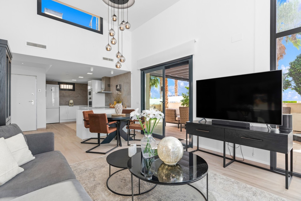 5-Bedroom Villa in Cabo Roig | Sunny Casas - Costa Blanc... - Image 5