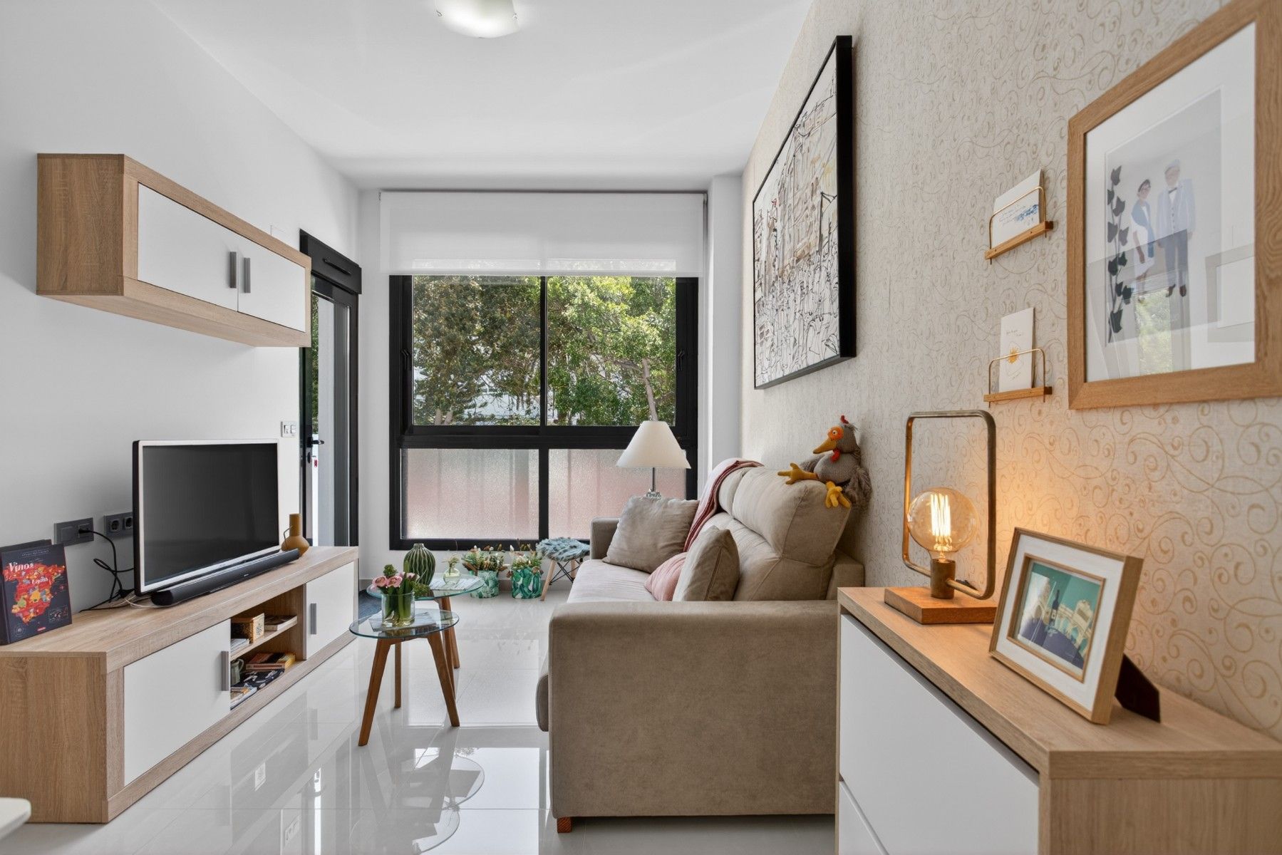 1-Bedroom Apartment in Playa del Cura, Torrevieja - Image 2