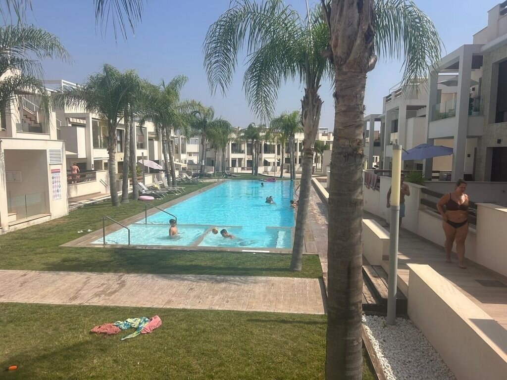 2-Bedroom Apartment in La Siesta, Torrevieja - Image 1