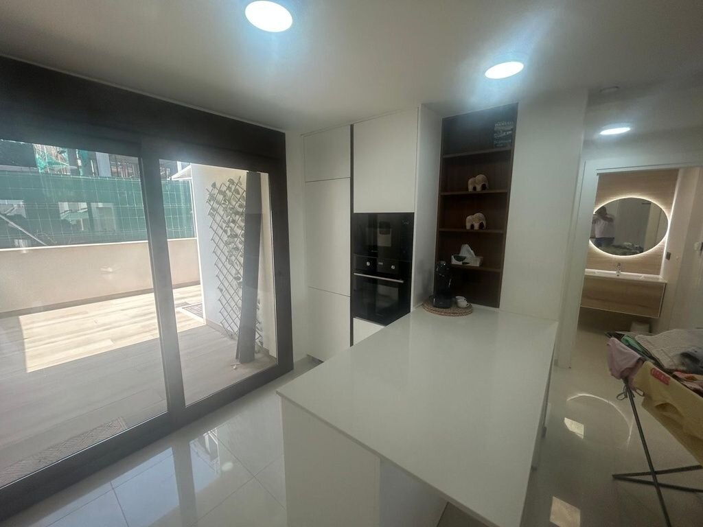2-Bedroom Apartment in La Siesta, Torrevieja - Image 12