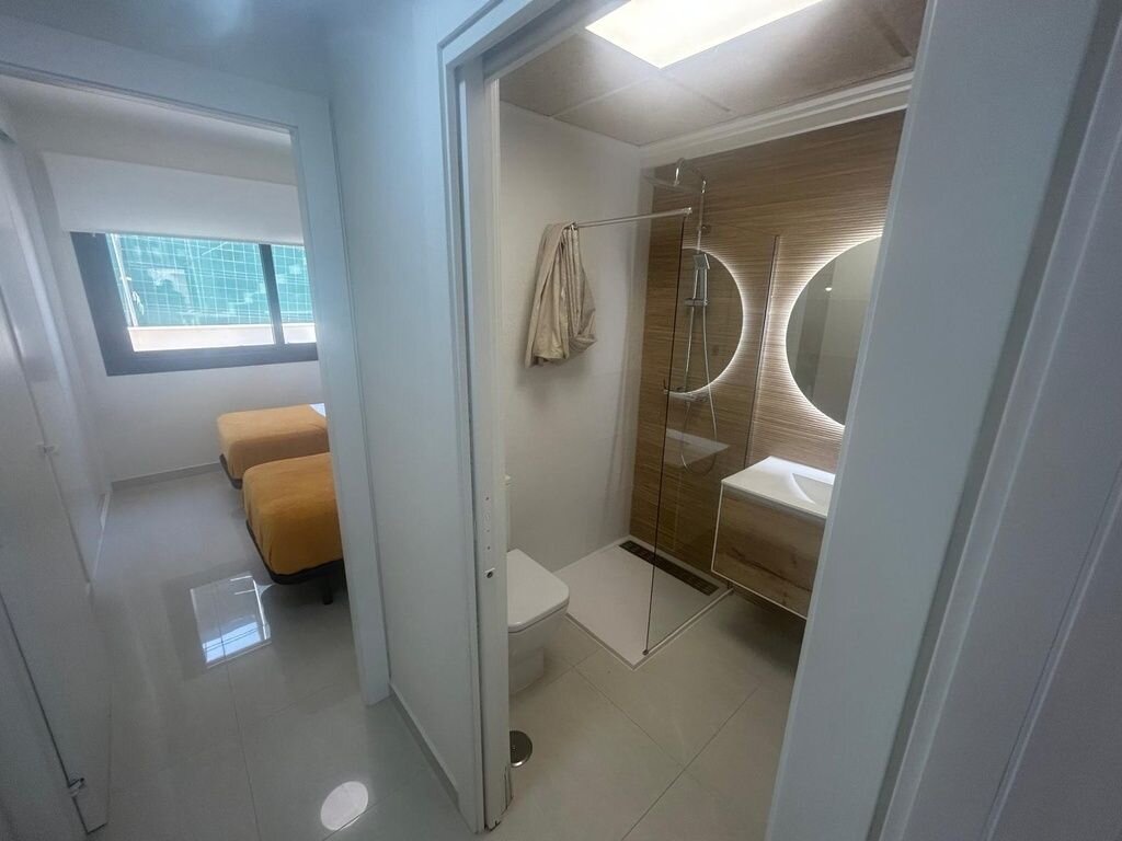 2-Bedroom Apartment in La Siesta, Torrevieja - Image 19