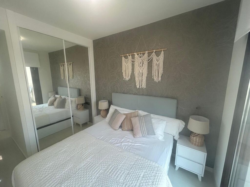 2-Bedroom Apartment in La Siesta, Torrevieja - Image 24
