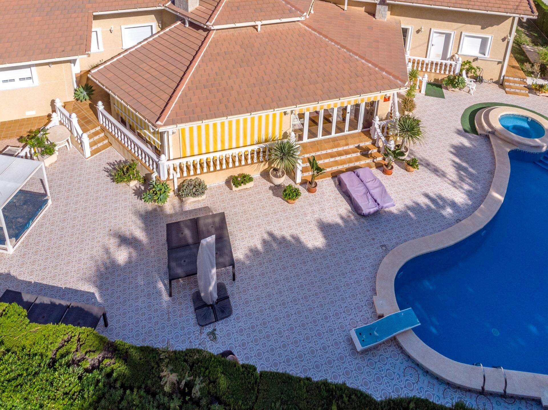 3-Bedroom Villa in Costa Blanca, Cabo Roig - Image 1