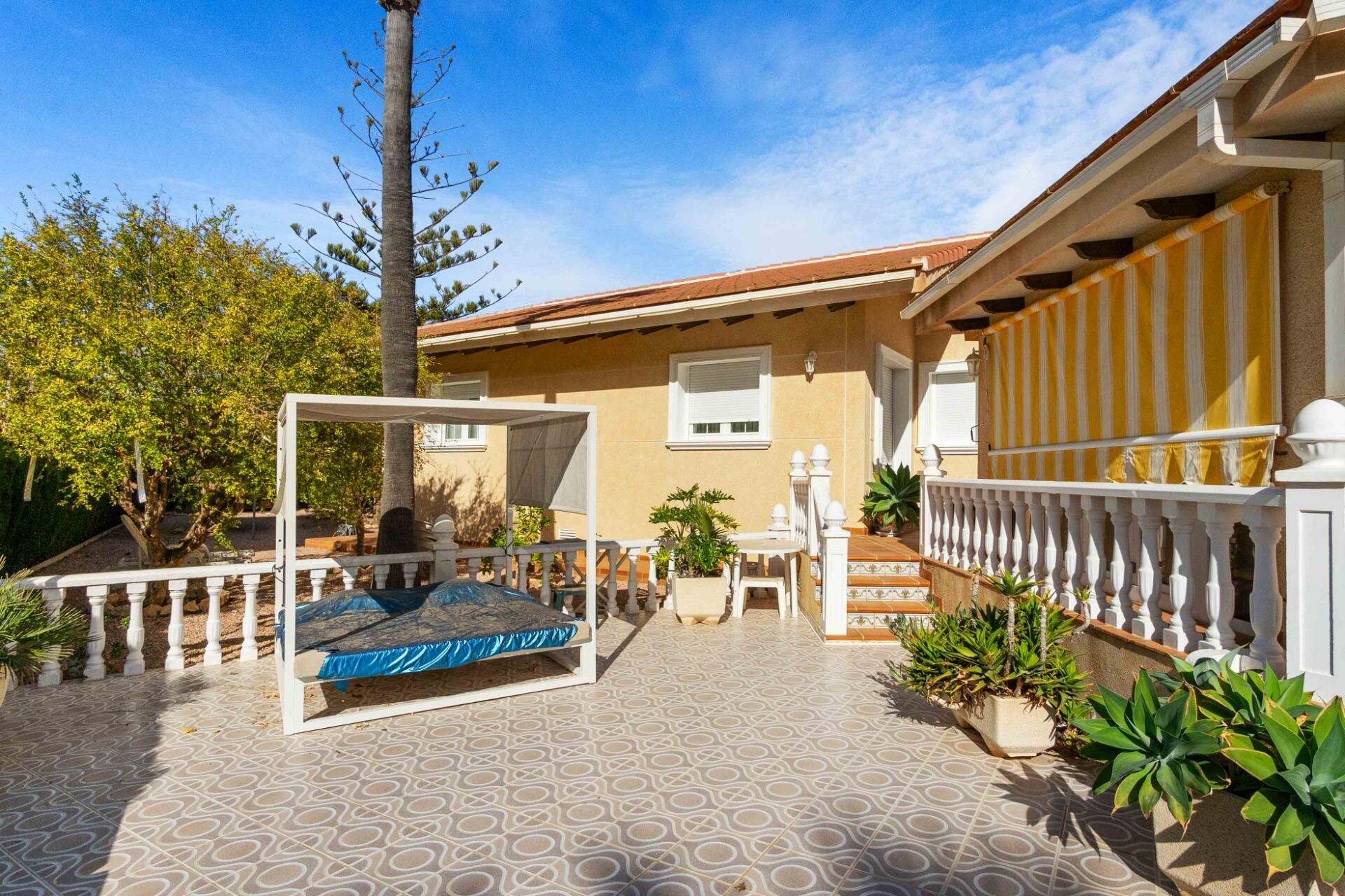 3-Bedroom Villa in Costa Blanca, Cabo Roig - Image 38
