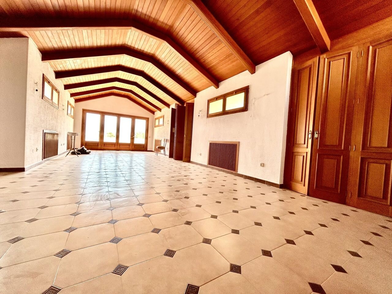 4-Bedroom Villa in Centro, Santiago de la Ribera - Image 23