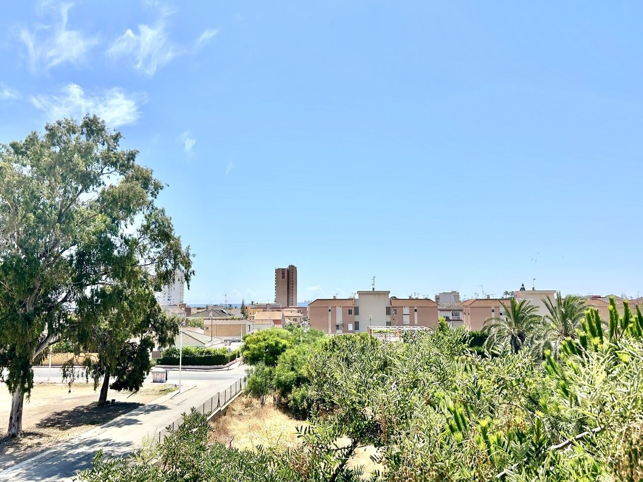 4-Bedroom Villa in Centro, Santiago de la Ribera - Image 33