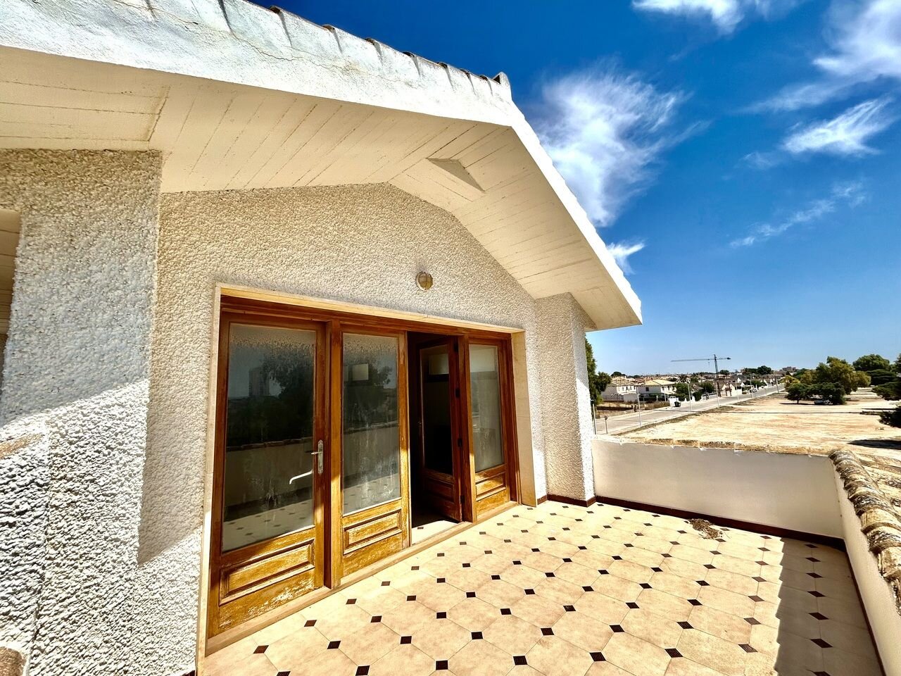 4-Bedroom Villa in Centro, Santiago de la Ribera - Image 34