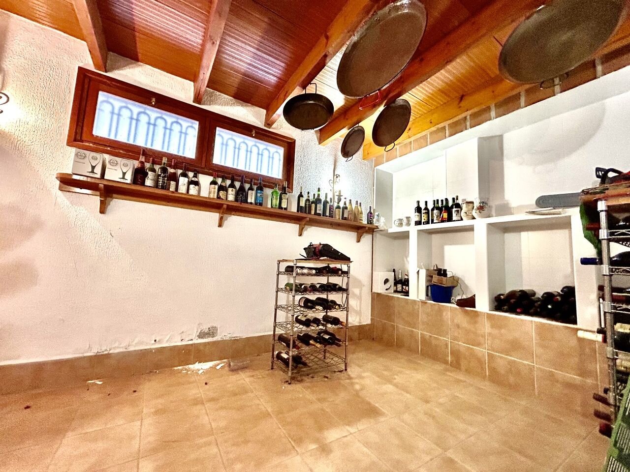 4-Bedroom Villa in Centro, Santiago de la Ribera - Image 38