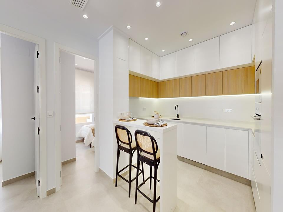 3-Bedroom Middle Floor Apartment in  Guardamar del Segura... - Image 3